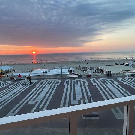 Beach Apartments Seaview Plus Parking Zandvoort Bagian luar foto